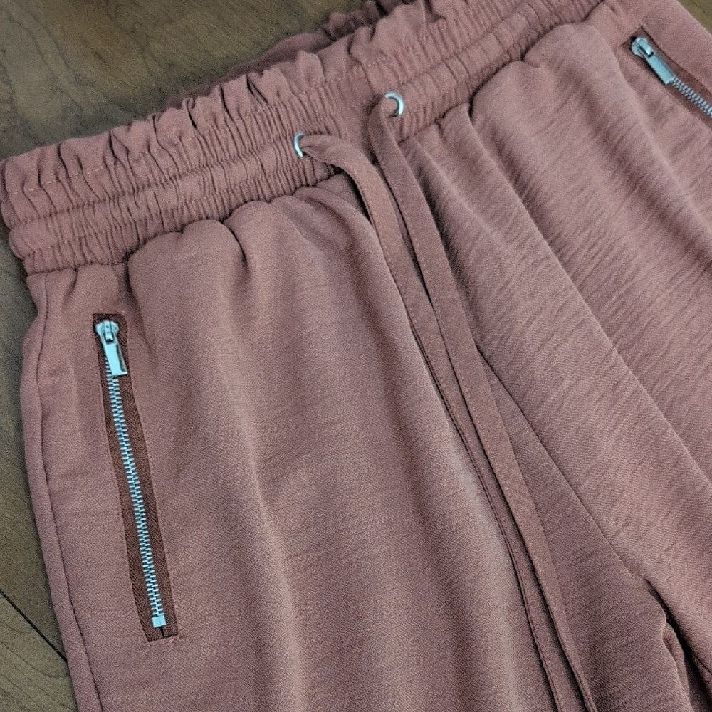 Earthy Rose Jogger Pants with Zipper Pockets
